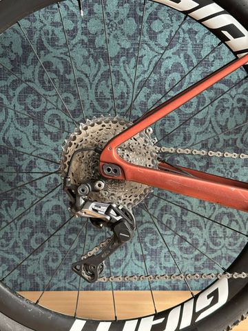 Giant Revolt Advanced 3 2022 2022 Road & Gravel d'occasion — image 19 sur 19