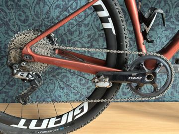 Giant Revolt Advanced 3 2022 2022 Road & Gravel d'occasion — image 3 sur 19