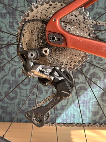 Giant Revolt Advanced 3 2022 2022 Road & Gravel d'occasion — image 13 sur 19
