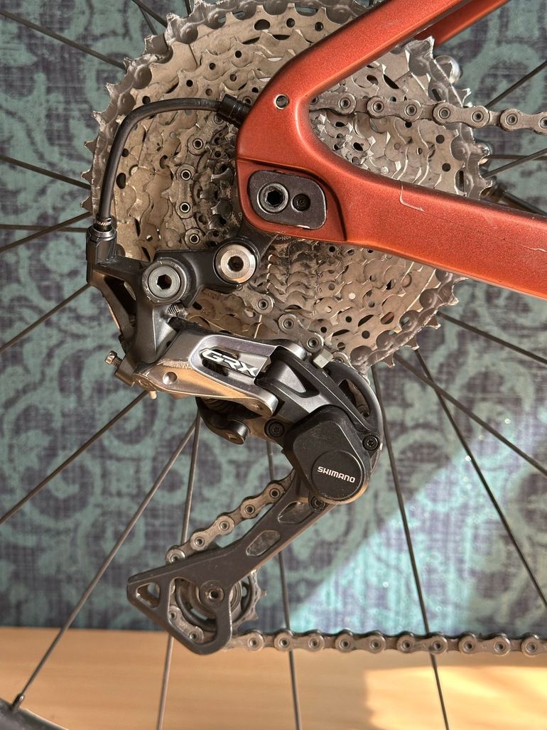 Giant Revolt Advanced 3 2022 2022 Road & Gravel d'occasion — image 13 sur 19