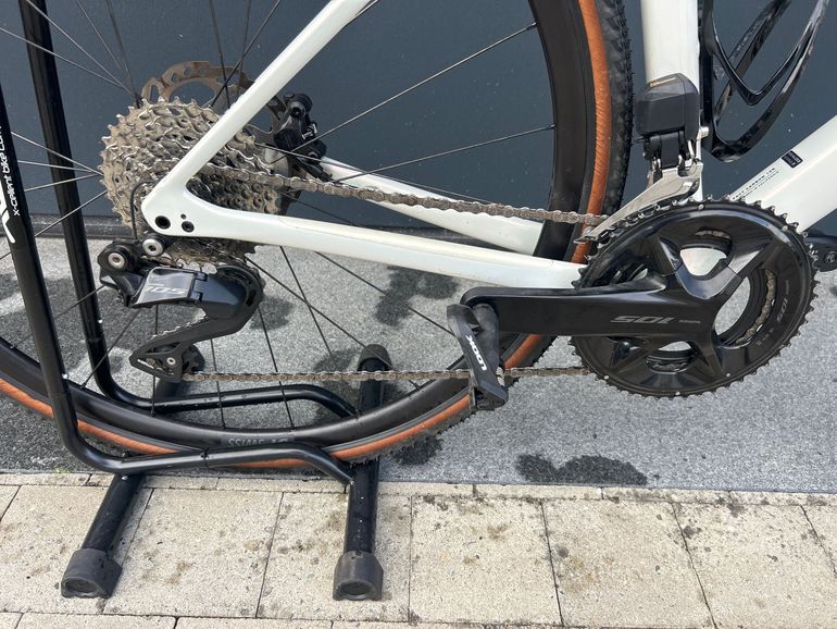 Tweedehands Specialized Roubaix SL8 Comp 2024 2024 Road & Gravel — afbeelding 2 van 3