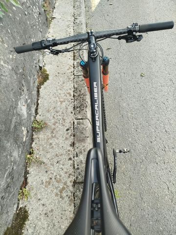 Used Trek Supercaliber 9.9 2020 2020 Mountainbike, Black, 29 — image 7 of 8