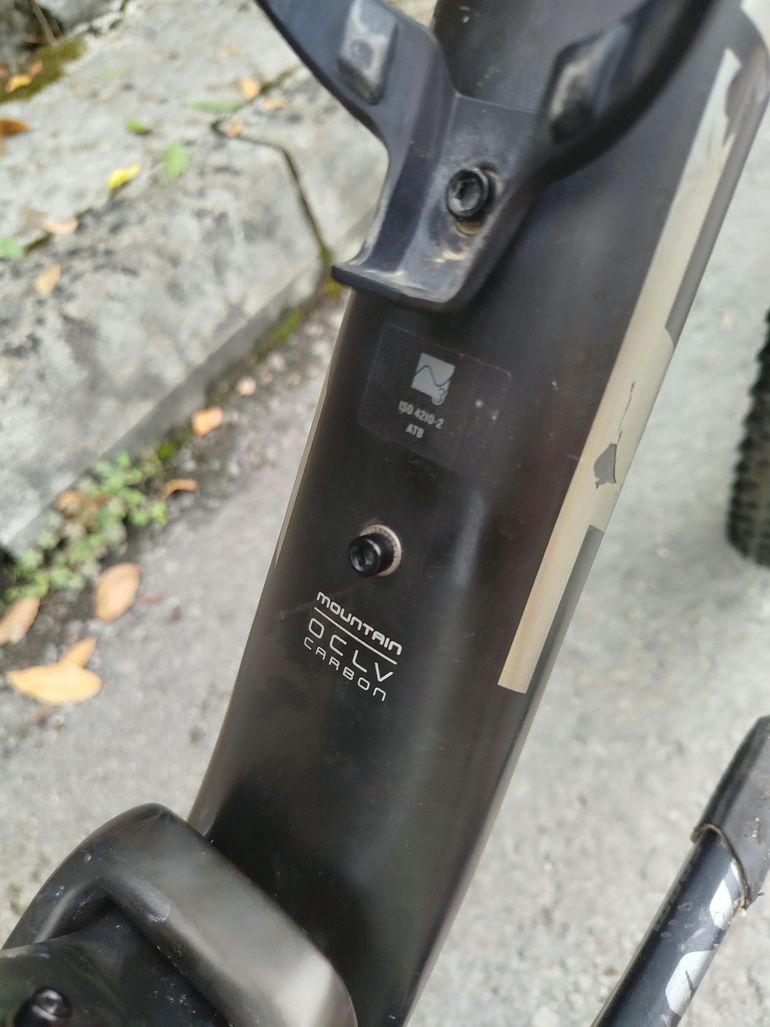 Used Trek Supercaliber 9.9 2020 2020 Mountainbike, Black, 29 — image 6 of 8