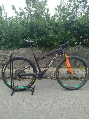 Used Trek Supercaliber 9.9 2020 2020 Mountainbike, Black, 29 — image 8 of 8