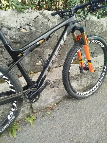 Used Trek Supercaliber 9.9 2020 2020 Mountainbike, Black, 29 — image 2 of 8