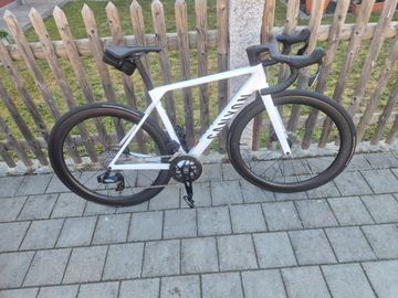 Used Canyon Ultimate CF7 2026 Road & Gravel, White — image 1 of 3