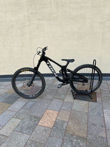 Used Trek Session 8 2025 2025 Mountainbike, Black, 29 — image 1 of 12