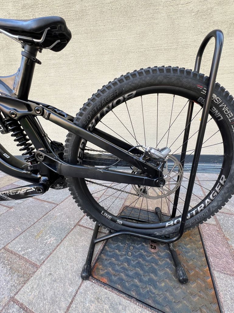 Used Trek Session 8 2025 2025 Mountainbike, Black, 29 — image 6 of 12