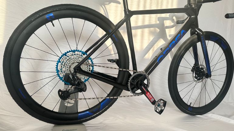 Used Orbea Terra Custom SRAM Force eTap AXS 2022 Road & Gravel, Black — image 2 of 12