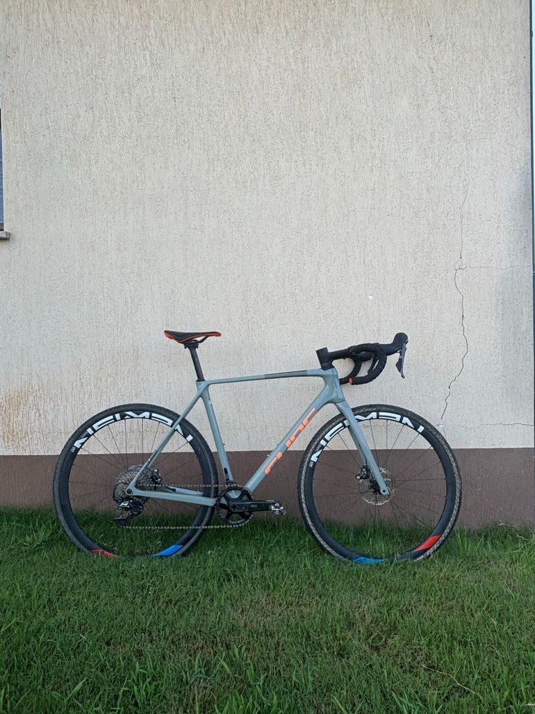 Gebrauchtes CUBE CROSS RACE C:62 PRO 2024 2024 Road & Gravel, Hellgrau — Bild 2 von 6