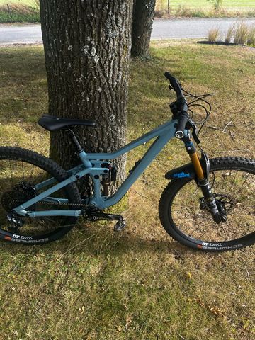 Used Rose Root Miller 3 2025 2025 Mountainbike, Blue, 29 — image 1 of 7