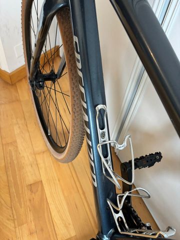 Used Specialized Diverge E5 2022 2022 Road & Gravel, Blue — image 9 of 10