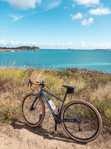 Used Specialized Diverge E5 2022 2022 Road & Gravel, Blue — image 1 of 10
