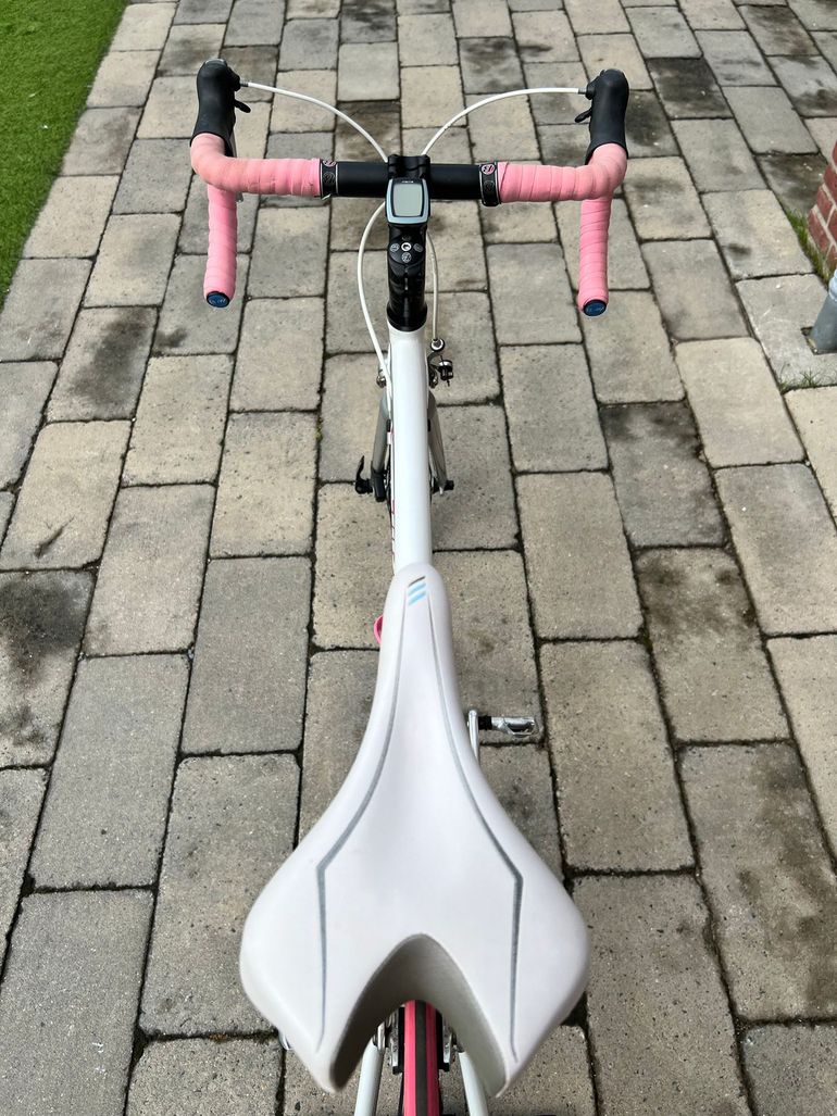 Used Trek 1.2 WSD 2009 2009 Road & Gravel, White — image 5 of 8