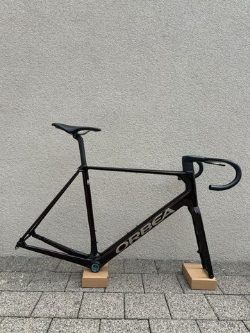 Orbea ORCA M20iTEAM 2024 Frameset 2024 Road & Gravel usato, Rosso — immagine 2 di 10