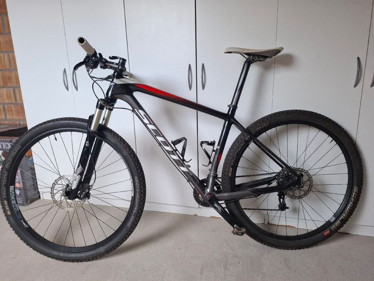 Used Scott Scale 910 2018 2018 Mountainbike, Red, 29 — image 2 of 10