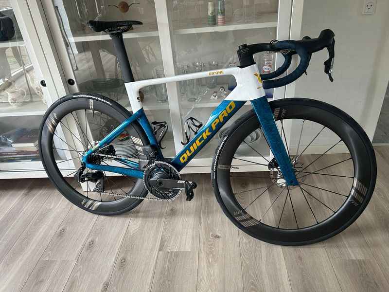 Used Quick Pro Custom SRAM Force eTap AXS 2026 Road & Gravel
