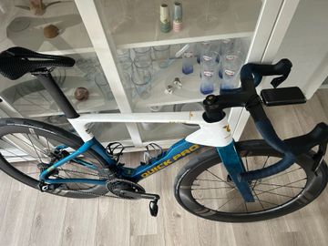 Used Quick Pro Custom SRAM Force eTap AXS 2026 Road & Gravel, Blue — image 2 of 4