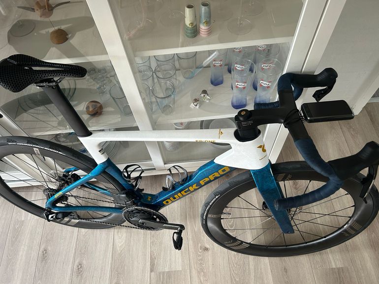 Used Quick Pro Custom SRAM Force eTap AXS 2026 Road & Gravel, Blue — image 2 of 4