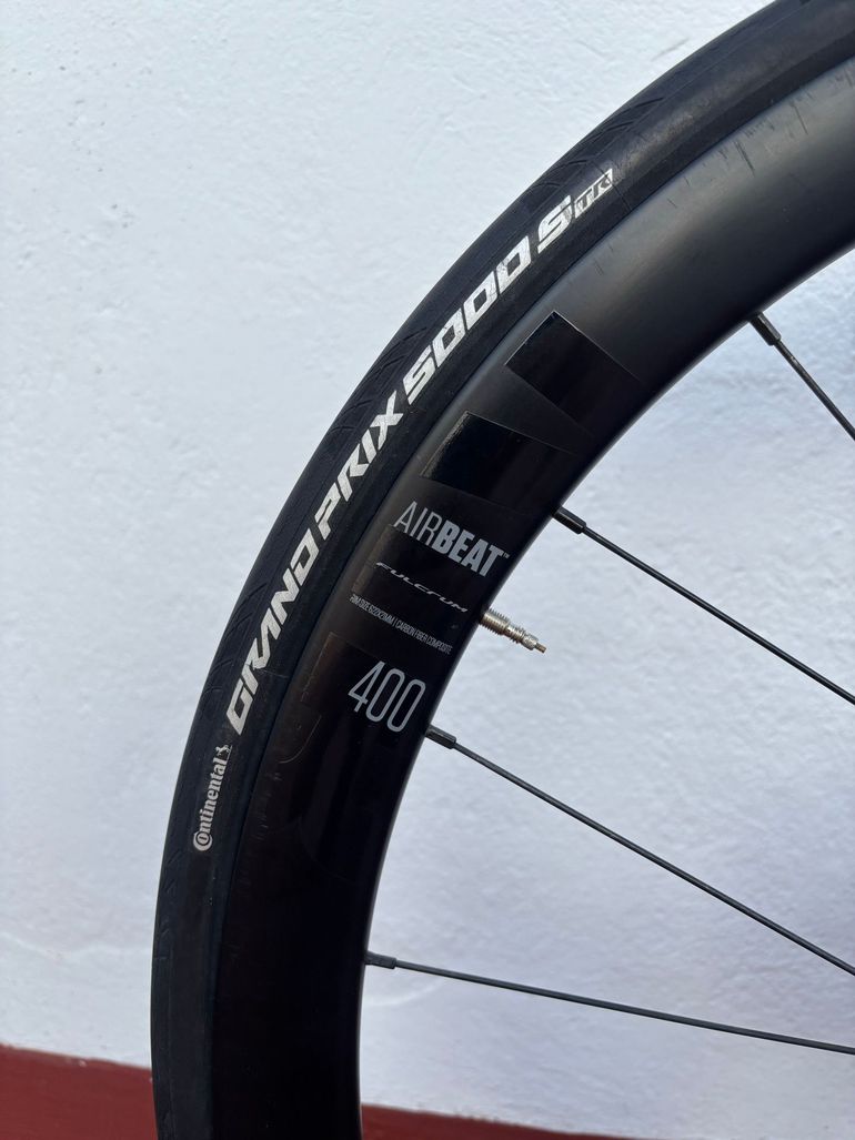 BMC Roadmachine 01 THREE 2019 2019 Road & Gravel usato, Bianco — immagine 5 di 13