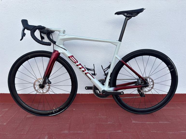BMC Roadmachine 01 THREE 2019 2019 Road & Gravel usato, Bianco — immagine 8 di 13