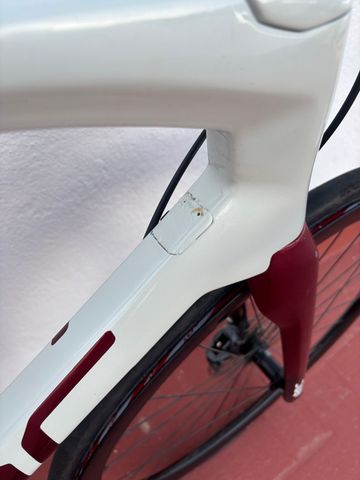 BMC Roadmachine 01 THREE 2019 2019 Road & Gravel usato, Bianco — immagine 13 di 13