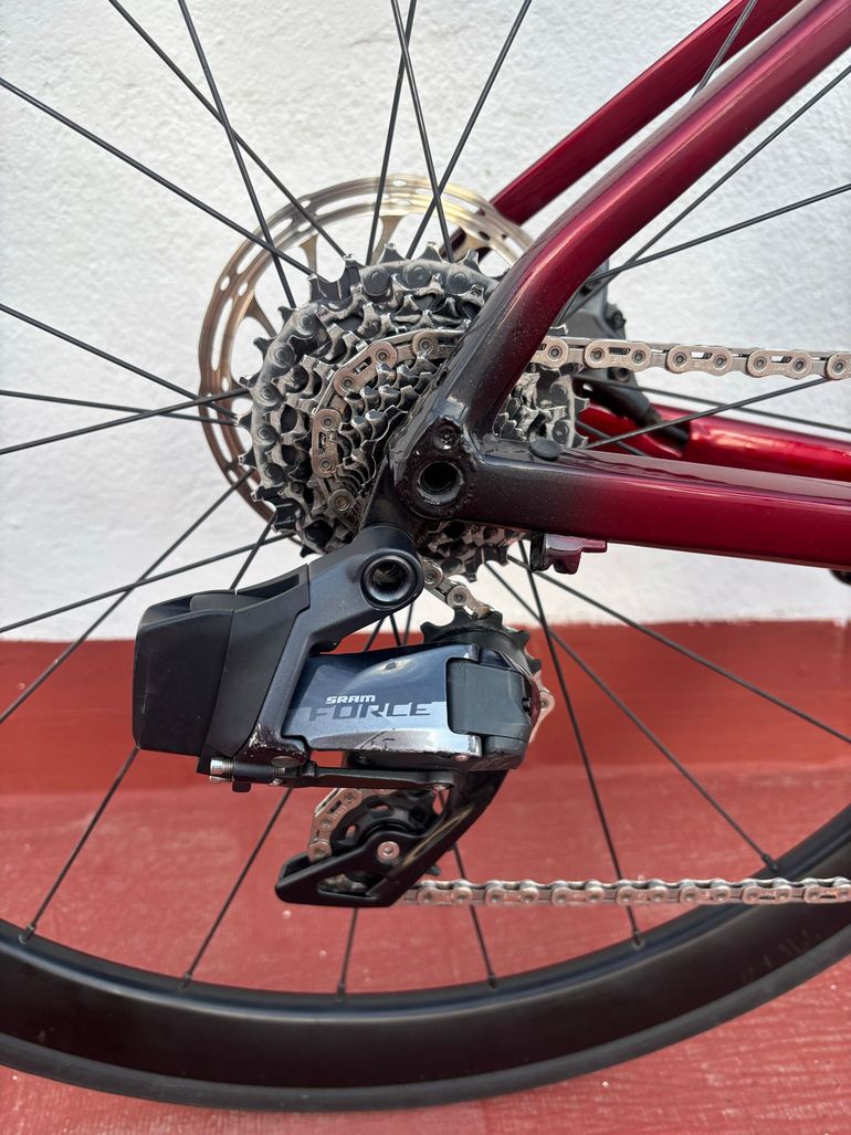 BMC Roadmachine 01 THREE 2019 2019 Road & Gravel usato, Bianco — immagine 4 di 13