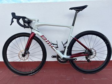 BMC Roadmachine 01 THREE 2019 2019 Road & Gravel usato, Bianco — immagine 10 di 13