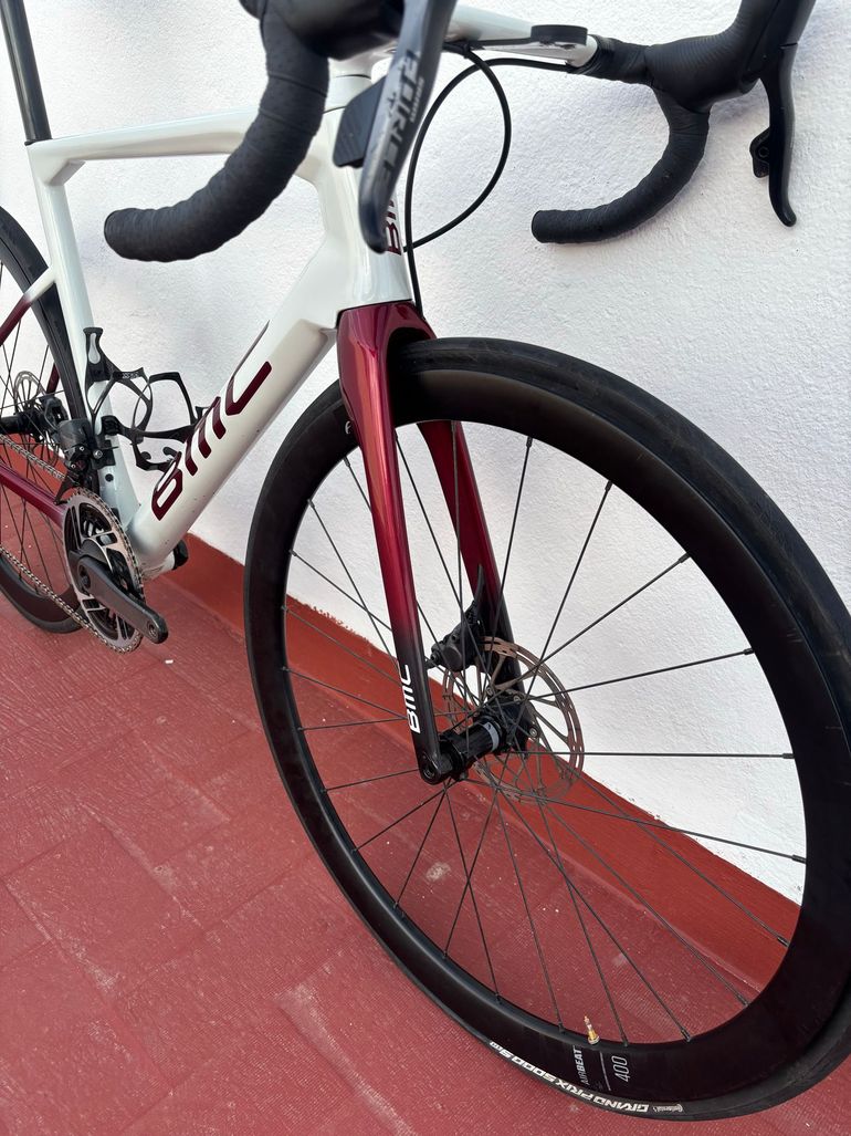 BMC Roadmachine 01 THREE 2019 2019 Road & Gravel usato, Bianco — immagine 2 di 13