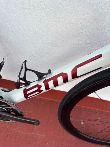 BMC Roadmachine 01 THREE 2019 2019 Road & Gravel usato, Bianco — immagine 12 di 13