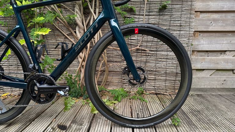 Scott Addict 20 2025 2025 Road & Gravel d'occasion — image 11 sur 16