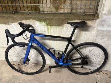 Used Canyon Ultimate CF SL 7 2025 2025 Road & Gravel, Blue — image 2 of 9