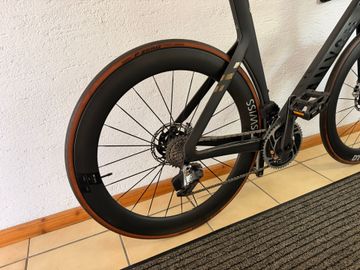 Used Canyon Aeroad CFR Disc eTap 2022 2022 Road & Gravel, Black — image 3 of 9