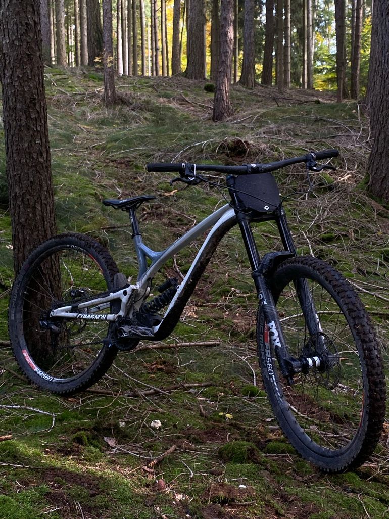 Used Commencal RACE KIT SUPREME SRAM GX 2020 Mountainbike, White — image 2 of 4