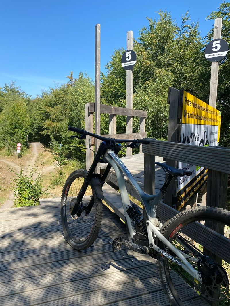 Used Commencal RACE KIT SUPREME SRAM GX 2020 MTB