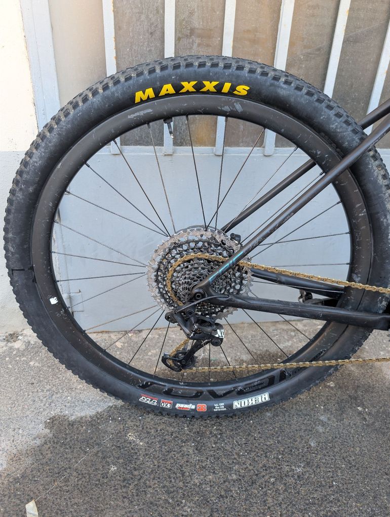 Gebrauchtes Specialized Epic Hardtail Pro 2020 2020 Mountainbike, Schwarz, 29 — Bild 6 von 13