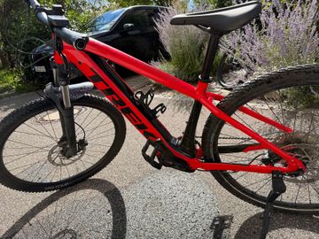 Gebrauchtes Trek Powerfly 4 2022 2022 Mountainbike, Rot, 29 — Bild 3 von 13