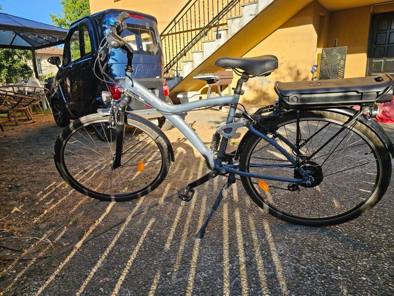 Gebrauchtes DECATHLON B'Twin Original 920e 2024 2024 Urban, Blau — Bild 4 von 4