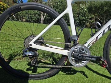 Tweedehands Scott Addict RC 10 2021 2021 Road & Gravel — afbeelding 3 van 4