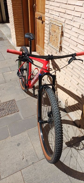 Gebrauchtes Specialized Epic Hardtail 2024 2024 Mountainbike, Rot, 29 — Bild 2 von 11