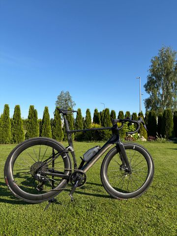 Gebrauchtes Lightcarbon Custom SRAM Rival eTap AXS 2025 Road & Gravel, Hellgrau — Bild 1 von 6