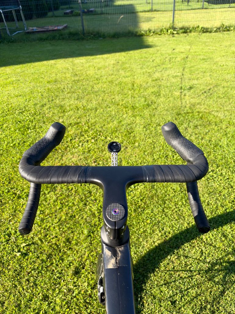 Gebrauchtes Lightcarbon Custom SRAM Rival eTap AXS 2025 Road & Gravel, Hellgrau — Bild 5 von 6