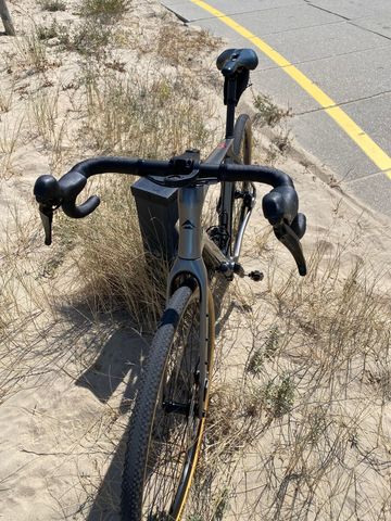 Używany Merida SILEX 4000 2025 2025 Road & Gravel — zdjęcie 3 z 8