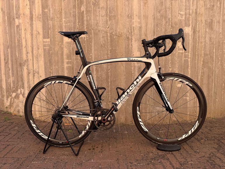 Bianchi Oltre XR.2 Super Record EPS 2016 2016 Road & Gravel de segunda mano, Blanco — imagen 2 de 14