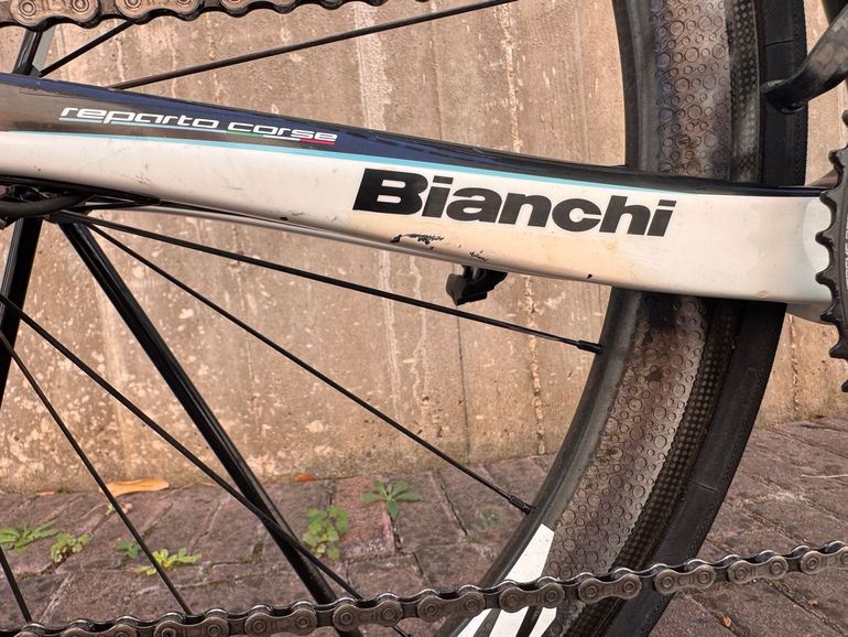 Bianchi Oltre XR.2 Super Record EPS 2016 2016 Road & Gravel de segunda mano, Blanco — imagen 13 de 14