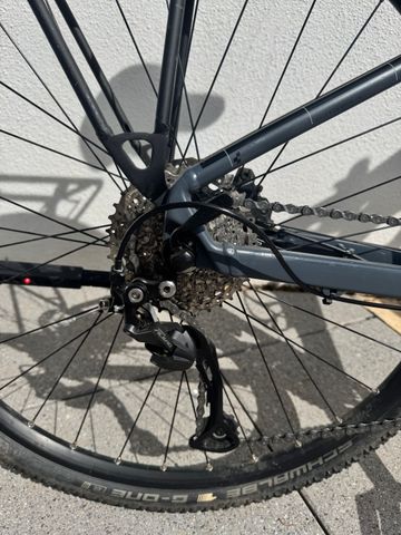 Używany CUBE Aim Shimano Alivio 2022 Mountainbike — zdjęcie 5 z 9