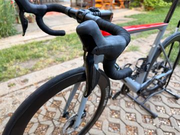 Używany BMC Custom Shimano Dura Ace Di2 2020 Road & Gravel — zdjęcie 4 z 14
