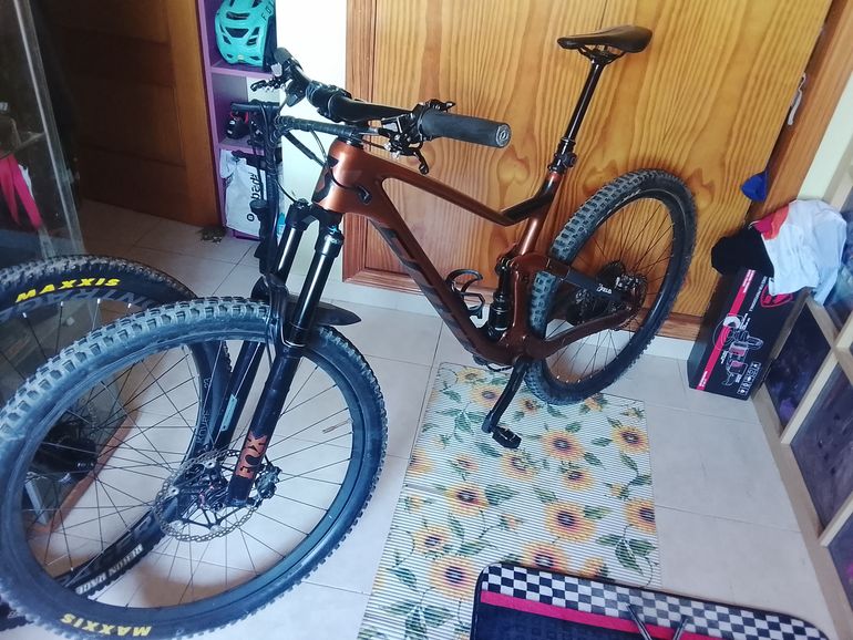 Tweedehands Scott Genius 930 2022 2022 Mountainbike — afbeelding 3 van 6