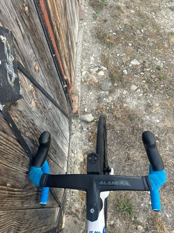 Used Olmo Custom SRAM Force eTap AXS 2022 Road & Gravel, White — image 10 of 12