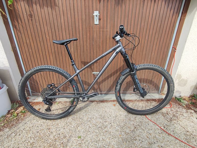 Brugt Commencal META HT 2022 2022 MTB